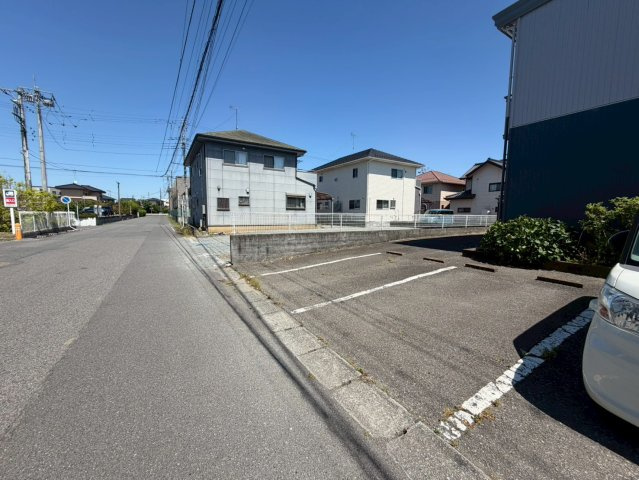 埼玉県行田市　一棟アパートの駐車場