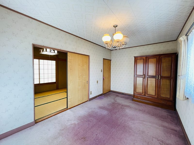 あきる野市草花　中古戸建の洋室|2階洋室