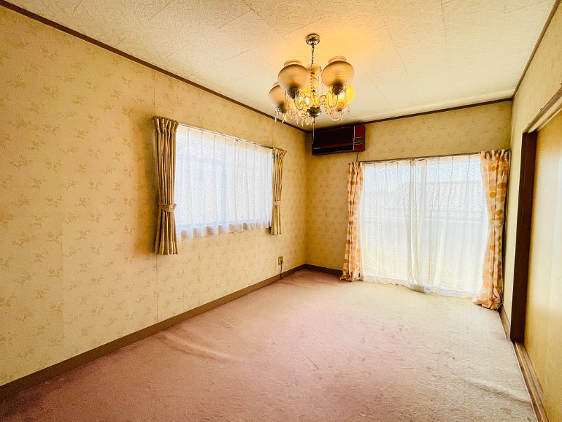 あきる野市草花　中古戸建の洋室|2階洋室