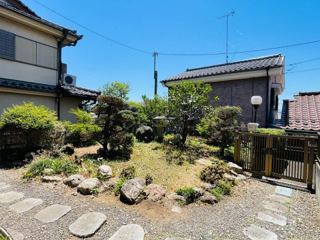あきる野市草花　中古戸建の庭