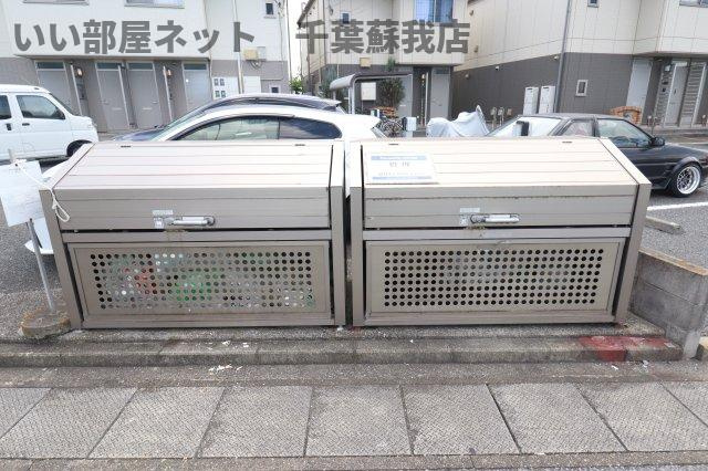 ヴェル・ドミール三枝　Ａ棟のその他共用部分|ゴミストッカー