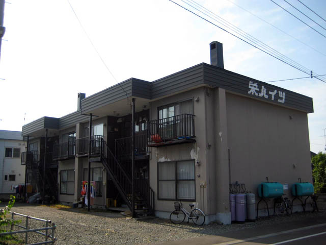 栄ハイツ