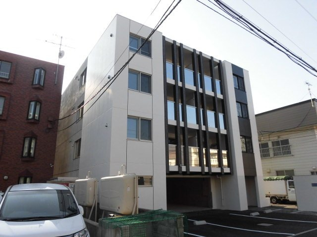Ｎ－ＳＴＹＬＥ　ＳＴＥＬＬＡ