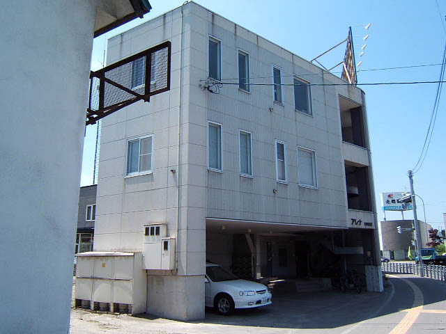 アレナＯＶＥＳＴ