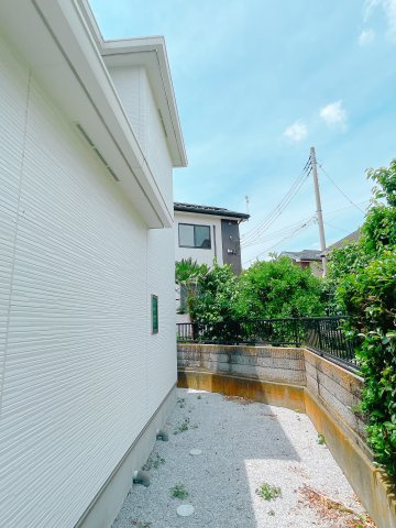 下新田町一戸建ての駐車場