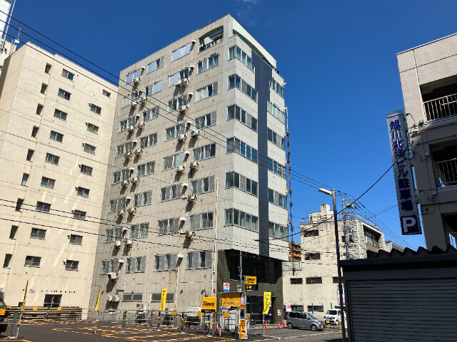 ロイヤルビル