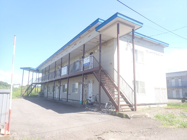 深川市錦町のアパート