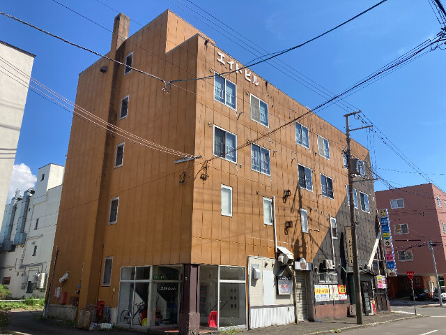 滝川市本町３丁目のアパート
