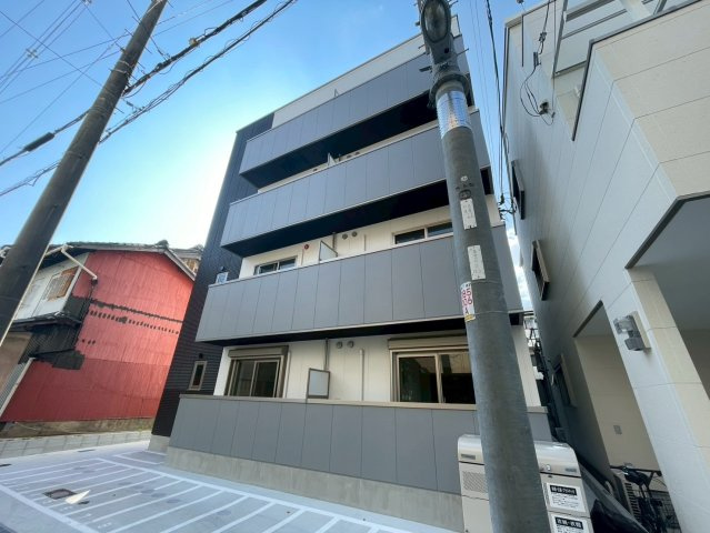 SOLASIA residence九条の外観