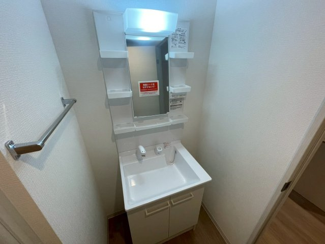 SOLASIA residence九条の洗面所