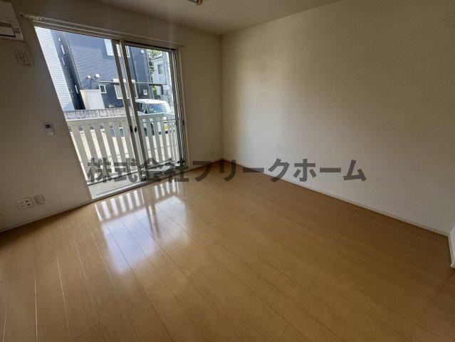 小金井市東町２丁目のアパートの寝室