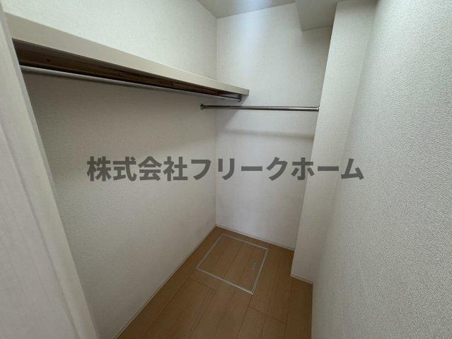 小金井市東町２丁目のアパートの収納