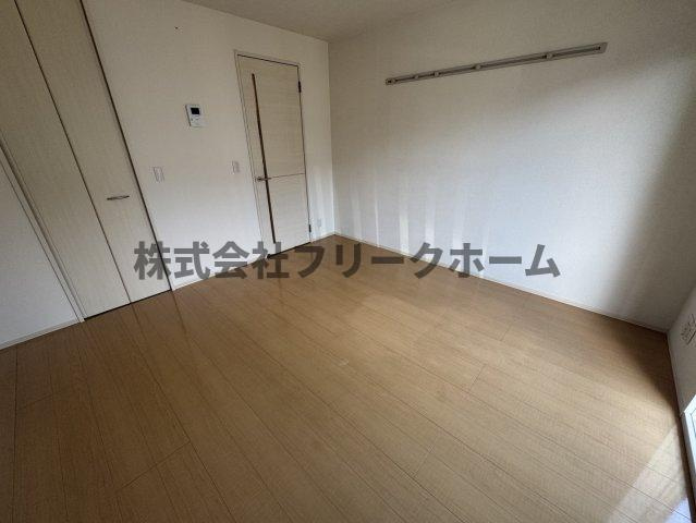 小金井市東町２丁目のアパートの居間・リビング