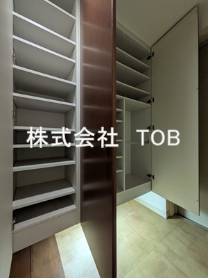 【玄関】 | エストライフつつじヶ丘七番館 | シューズボックス