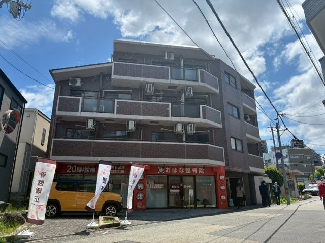 リアライズ逆瀬川の外観