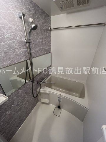大阪市城東区鴫野東２丁目の賃貸マンションの浴室