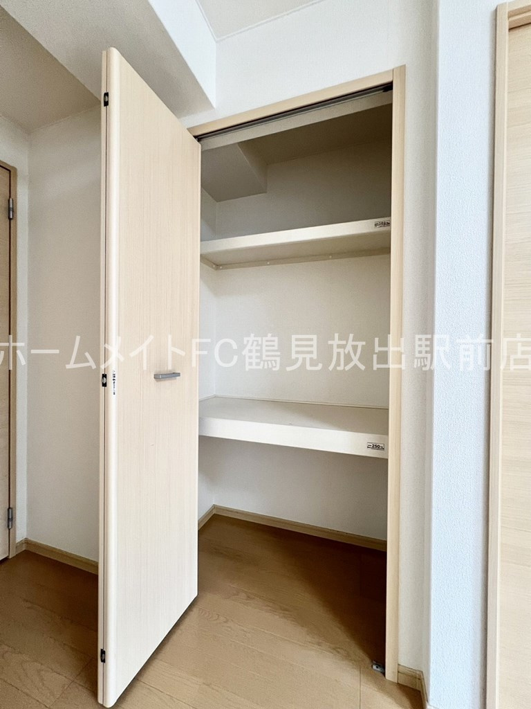 大阪市鶴見区緑２丁目の賃貸マンションの収納