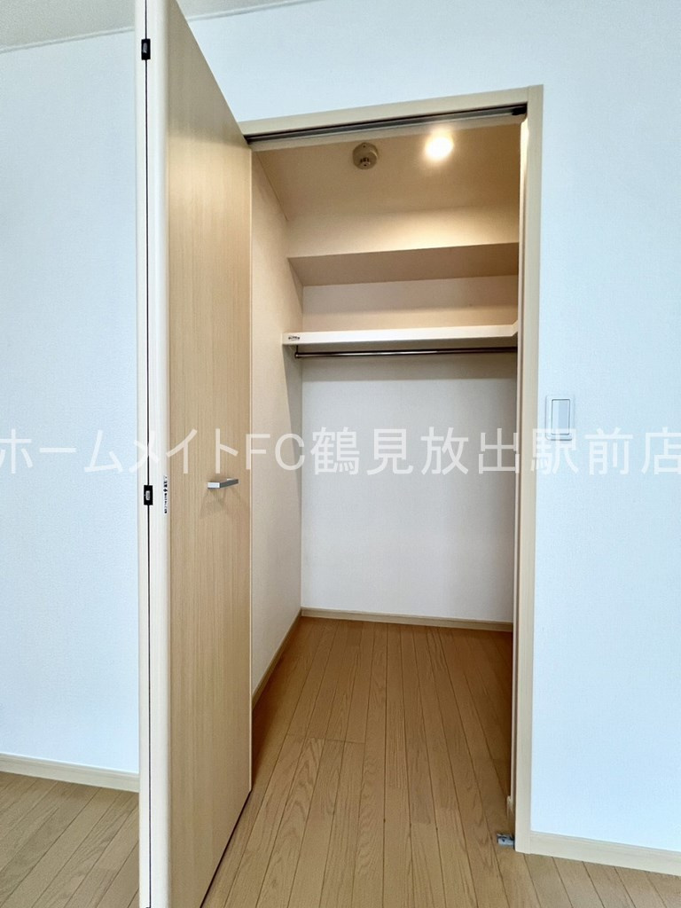 大阪市鶴見区緑２丁目の賃貸マンションの収納