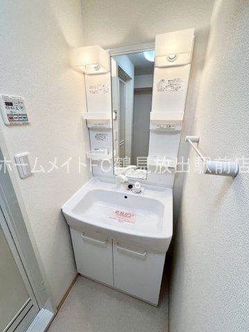 大阪市鶴見区緑２丁目の賃貸マンションの独立洗面台