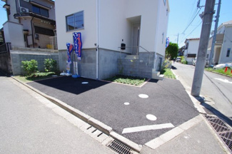 【駐車場】