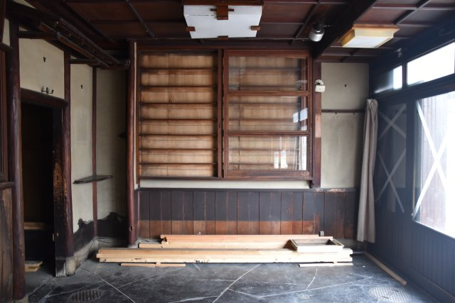 伏見 元和菓子屋さんの京町家の内装