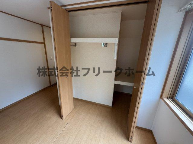 武蔵野市吉祥寺南町１丁目のアパートの収納