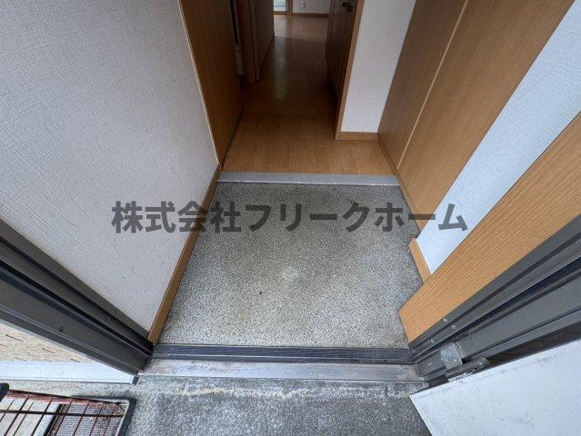 武蔵野市吉祥寺南町１丁目のアパートの玄関
