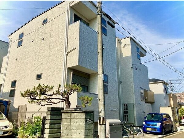 RIZEST薬師堂の外観