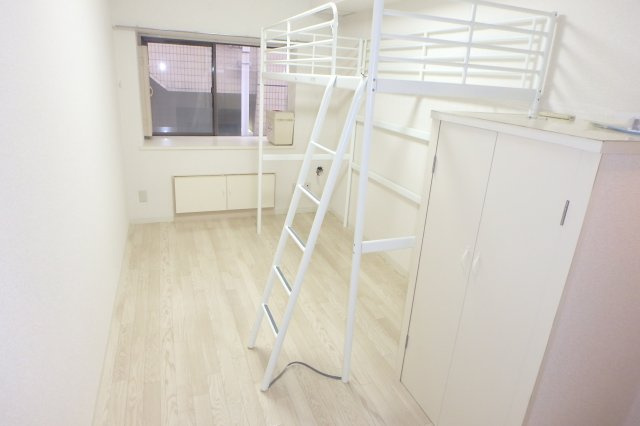 エステ新丸子の居間・リビング|他のお部屋の参考写真となります。