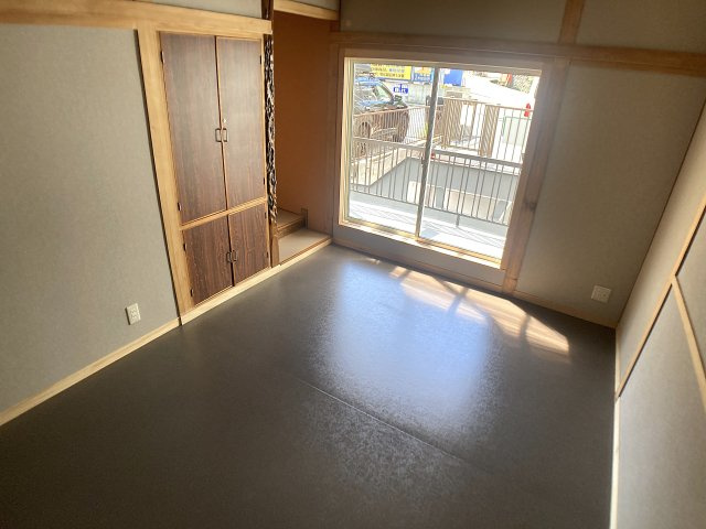 鈴蘭台東町2丁目貸家Ⅳの内装|各部屋日当たりの良い室内