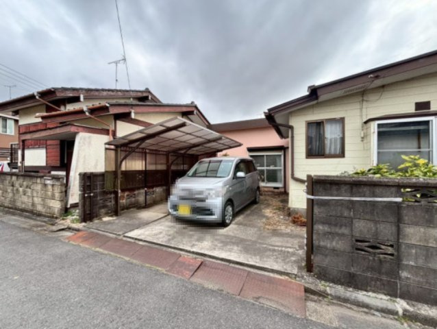香取市小見川　中古戸建の駐車場