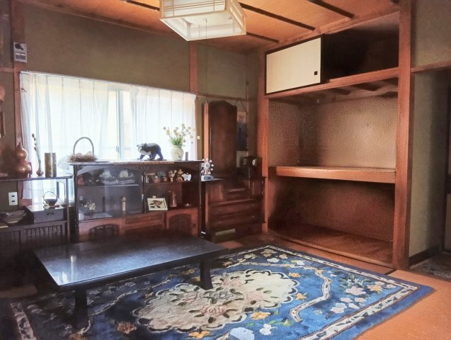 売中古戸建　静岡市葵区上足洗３丁目の和室|落ち着いた雰囲気の和室もあります。