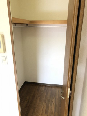 【収納】 | ランドステージM | たっぷり収納できるウォークインクローゼット