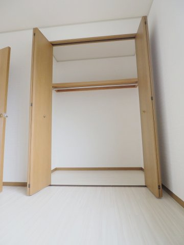 セジュール大谷 B棟の収納
