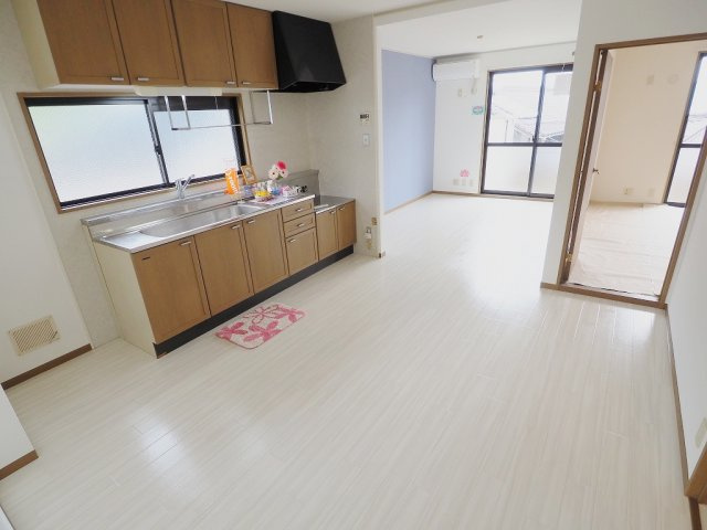 セジュール大谷 B棟の居間・リビング