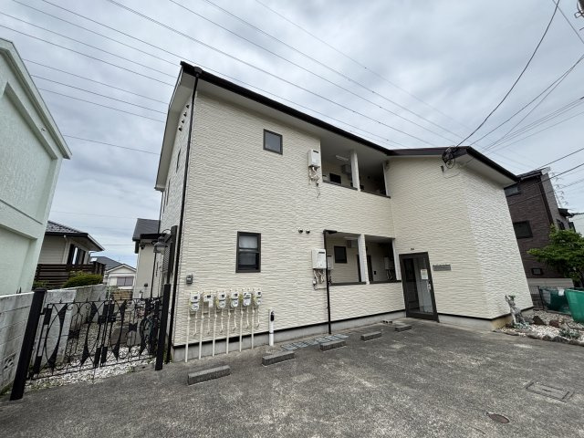 川崎市麻生区王禅寺西１丁目のアパートの外観