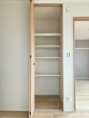 【収納】 | ユアメゾン益野　Ａ | こまごまとしたものを収納できそうですね