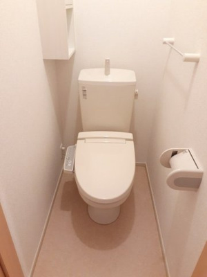 【トイレ】 | ラフォルテ | 清潔感のあるトイレです