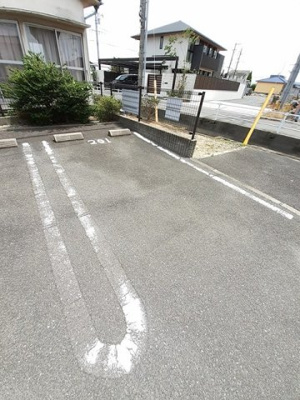 【駐車場】 | カーサ金岡 | 駐車場完備です