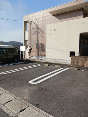 【駐車場】 | グリーンスプリングス　Ｂ | 駐車スペースもあります