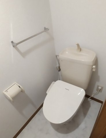 クレールコートのトイレ|ゆったりとした空間のトイレです