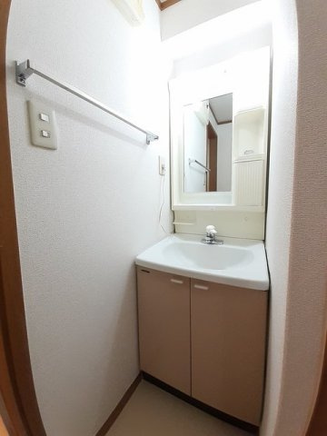 【洗面所】 | ヒルズ・コート | コンパクトで使いやすい洗面所