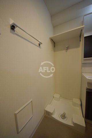 フォーリアライズ堺筋本町の洗面所|フォーリアライズ堺筋本町　室内洗濯機置場