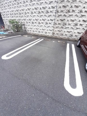 プラムの駐車場|駐車場です