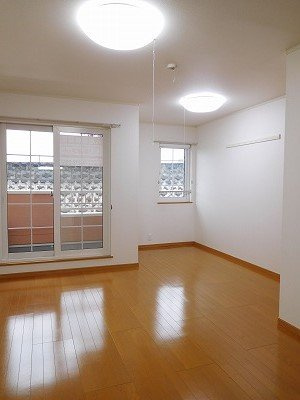 プラムの内装|内装は落ち着いています