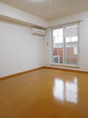 プラムの居間・リビング|物件の内装です
