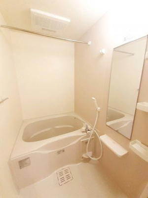 【浴室】 | シャトー花ずいＡ | コンパクトで使いやすいお風呂です