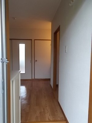 コスモハイツＡの玄関|落ち着いた玄関です