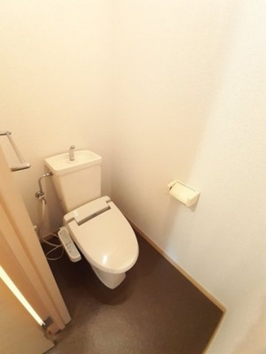 【トイレ】 | ニューシティアルカディア | コンパクトで使いやすいトイレです