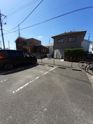 ビュー・セジュールの駐車場|駐車場があるので、車を買う予定の方も安心です